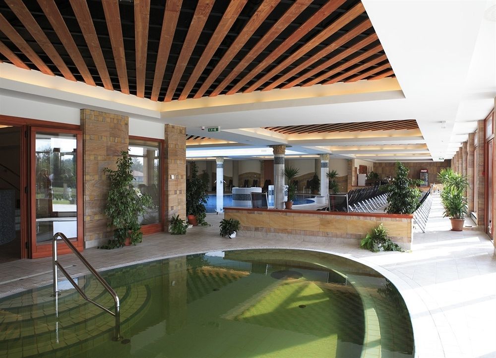 Aquarell Hotel Cegléd Zewnętrze zdjęcie